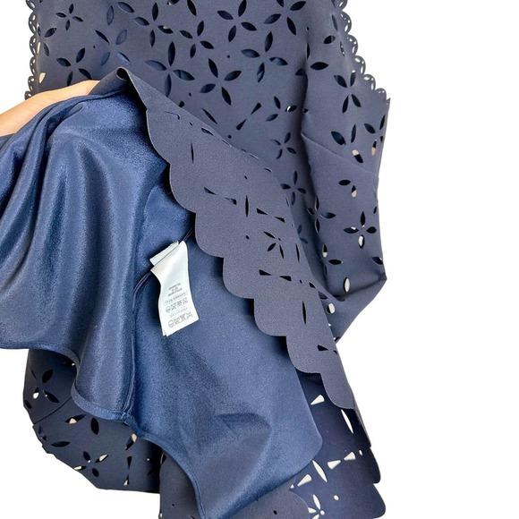 J. Crew Dress Women’s sz. 0 (XS) Navy Blue‎ Lasercut Scallop Sleeveless Shift - Picture 4 of 10